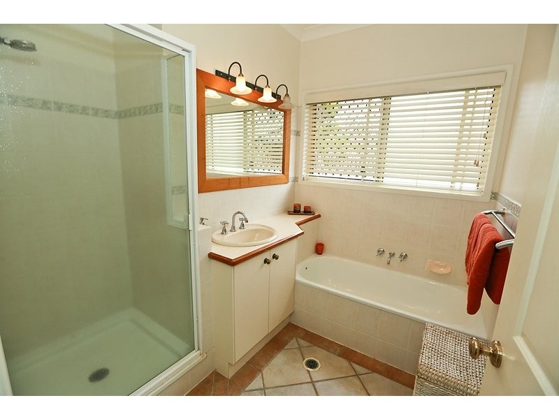 130 J Hickey Avenue, Clinton QLD 4680