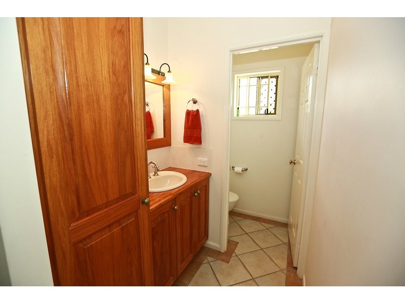 130 J Hickey Avenue, Clinton QLD 4680