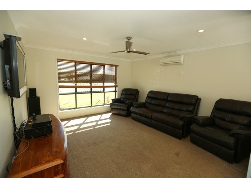 17 Central Avenue, Calliope QLD 4680