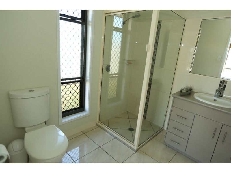 17 Central Avenue, Calliope QLD 4680