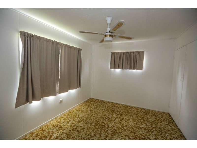 4 ALLAMBEE CLOSE, West Gladstone QLD 4680