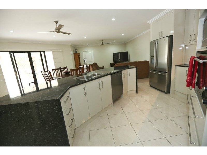 10 Beaver Avenue, South Gladstone QLD 4680