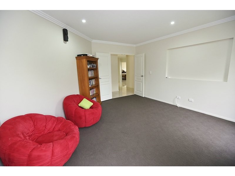 10 Beaver Avenue, South Gladstone QLD 4680