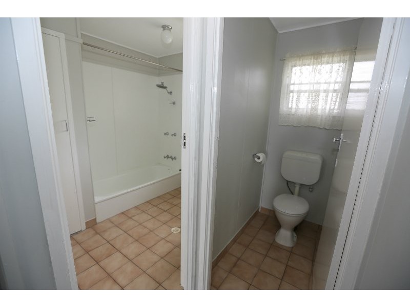 62 Aerodrome Road, Clinton QLD 4680