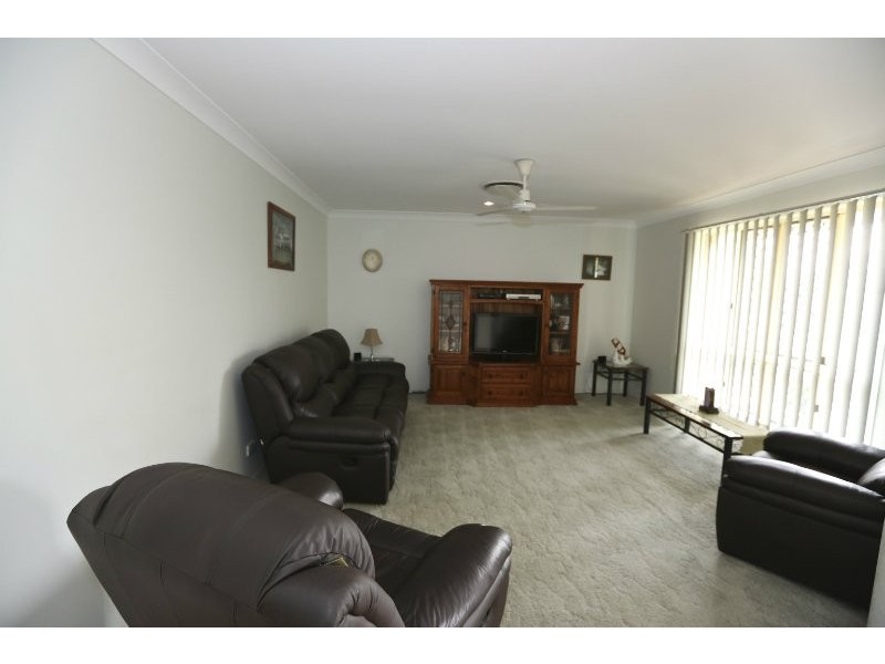 200 J Hickey Avenue, Clinton QLD 4680