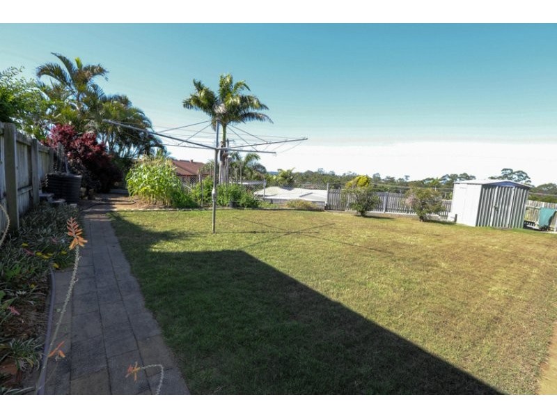 4 LAVINIA COURT, Clinton QLD 4680