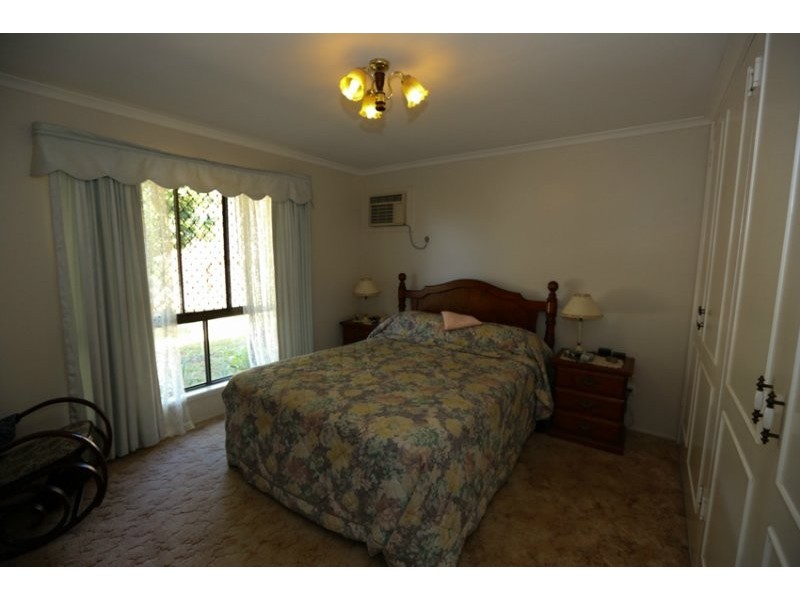 4 LAVINIA COURT, Clinton QLD 4680