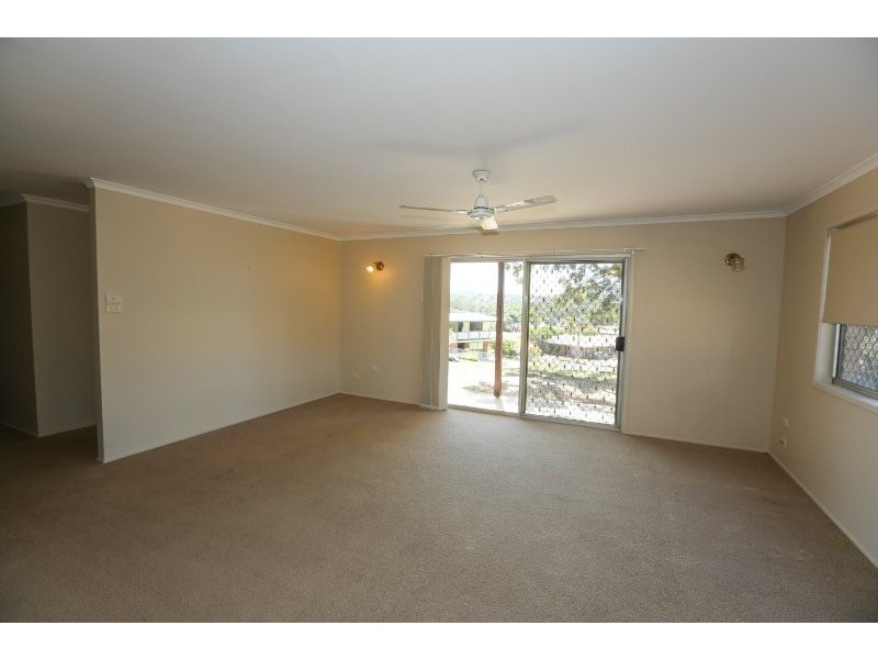 2 CAMBRIDGE CLOSE, Telina QLD 4680