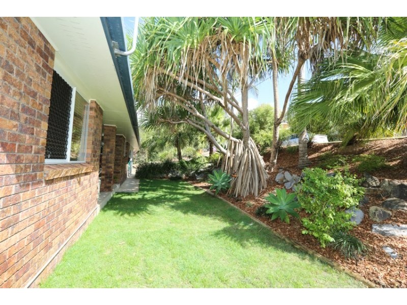 17 Windward Passage, South Gladstone QLD 4680