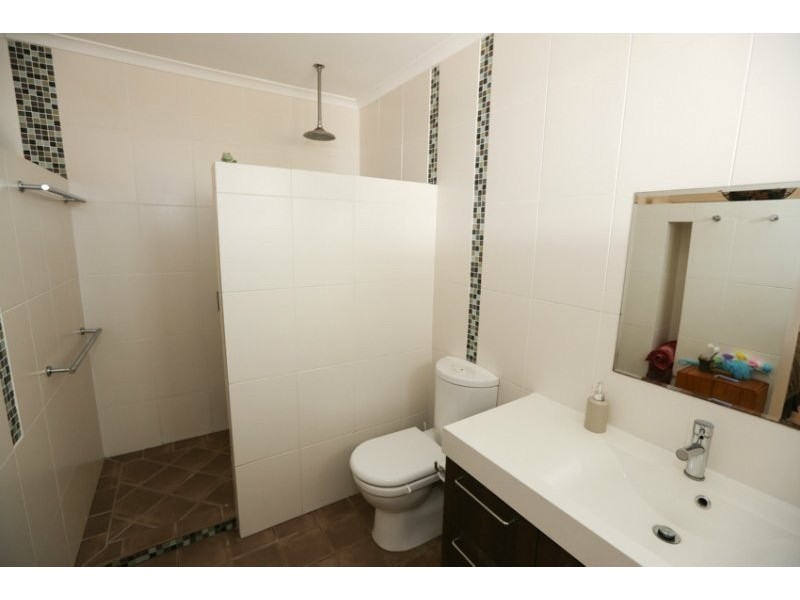 17 Windward Passage, South Gladstone QLD 4680