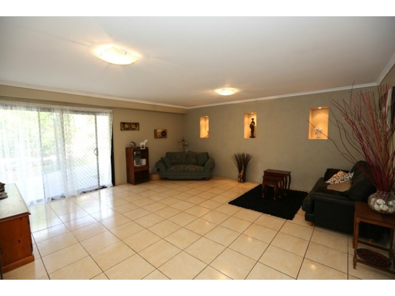 17 Windward Passage, South Gladstone QLD 4680