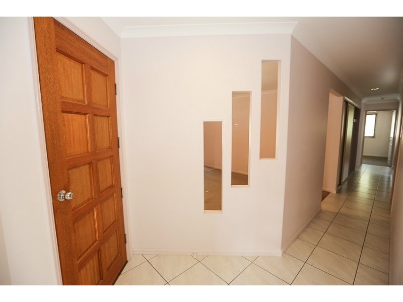 8 OSPREY COURT, South Gladstone QLD 4680