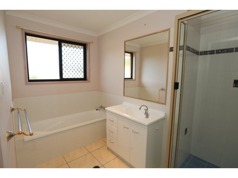 8 OSPREY COURT, South Gladstone QLD 4680