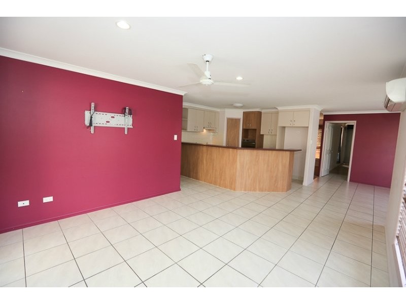 8 OSPREY COURT, South Gladstone QLD 4680