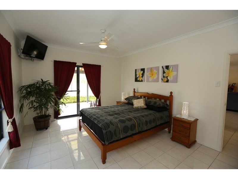 37 Mount Larcom Bracewell Road, Mount Larcom QLD 4695