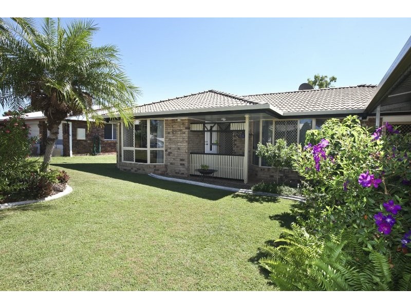 12 Rosslyn Close, Clinton QLD 4680