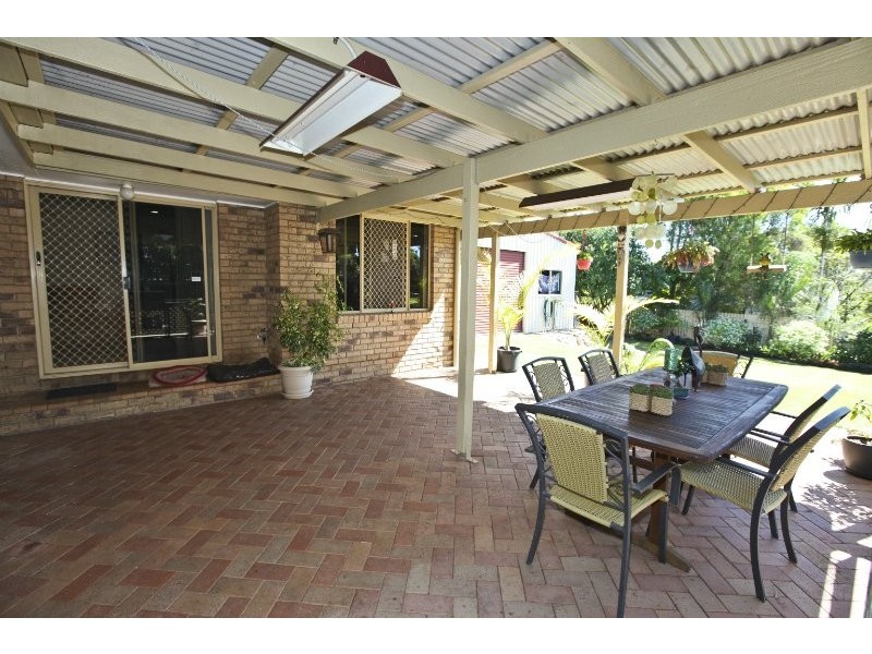 12 Rosslyn Close, Clinton QLD 4680