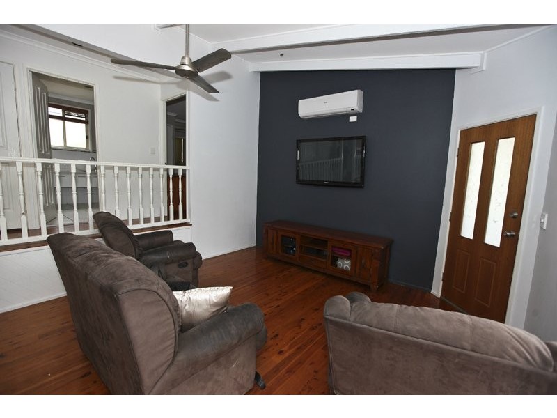 24 Harvey Road, Clinton QLD 4680