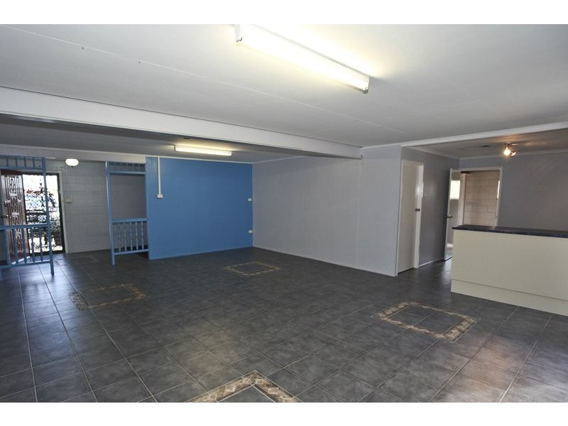34 WILSON STREET, New Auckland QLD 4680