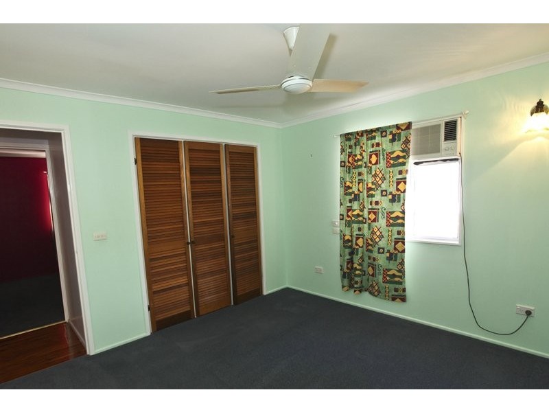 34 WILSON STREET, New Auckland QLD 4680