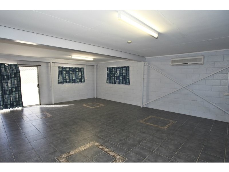 34 WILSON STREET, New Auckland QLD 4680