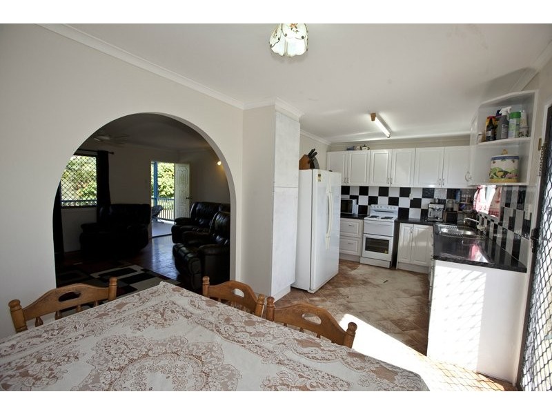 43 Aramac Drive, Clinton QLD 4680