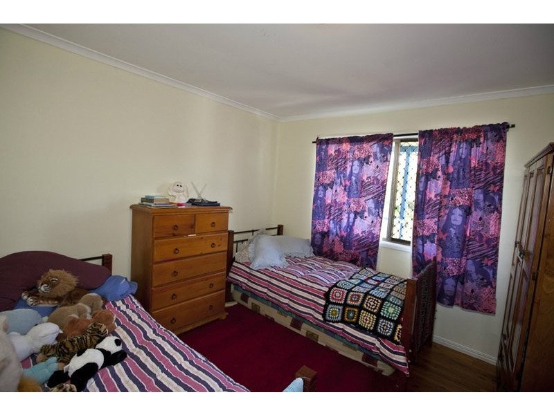 43 Aramac Drive, Clinton QLD 4680