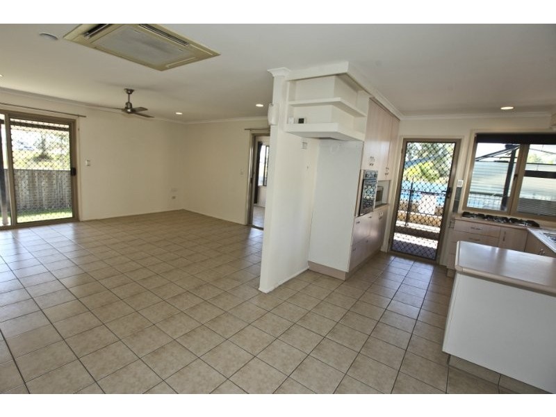 2 Wilson Street, New Auckland QLD 4680