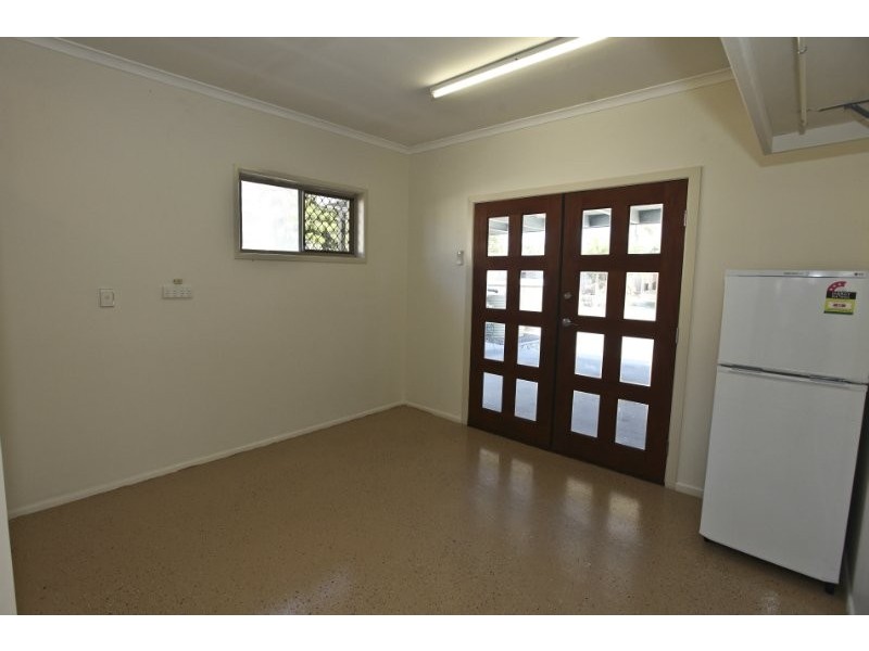 2 Wilson Street, New Auckland QLD 4680