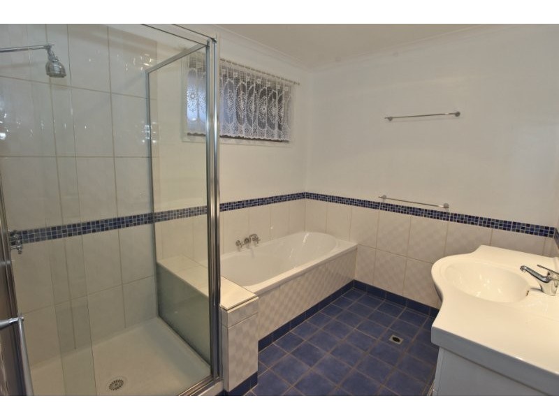 2 Wilson Street, New Auckland QLD 4680