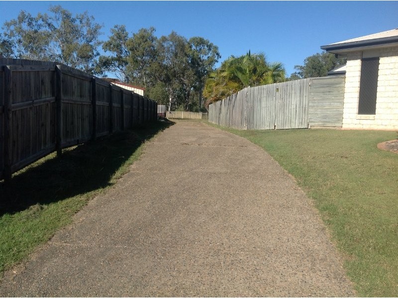 5 Banjo Court, Glen Eden QLD 4680