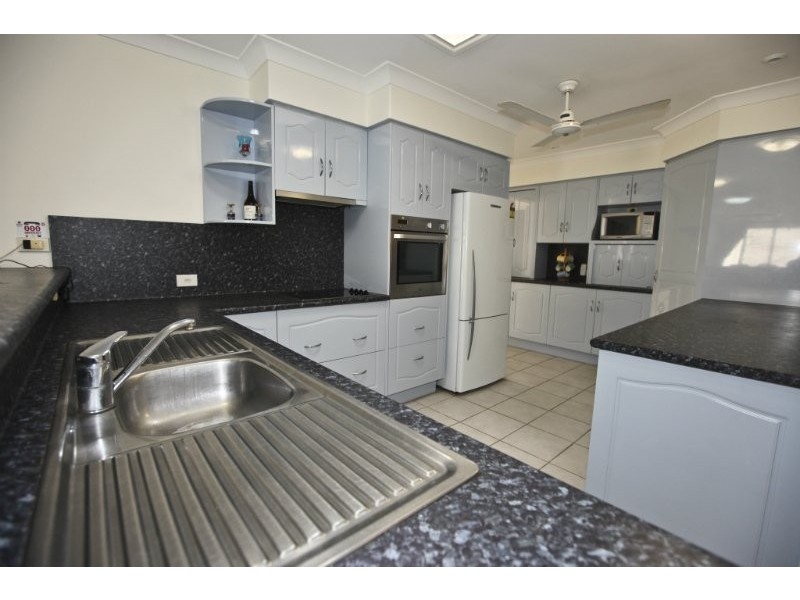 3 Connolly Court, Telina QLD 4680
