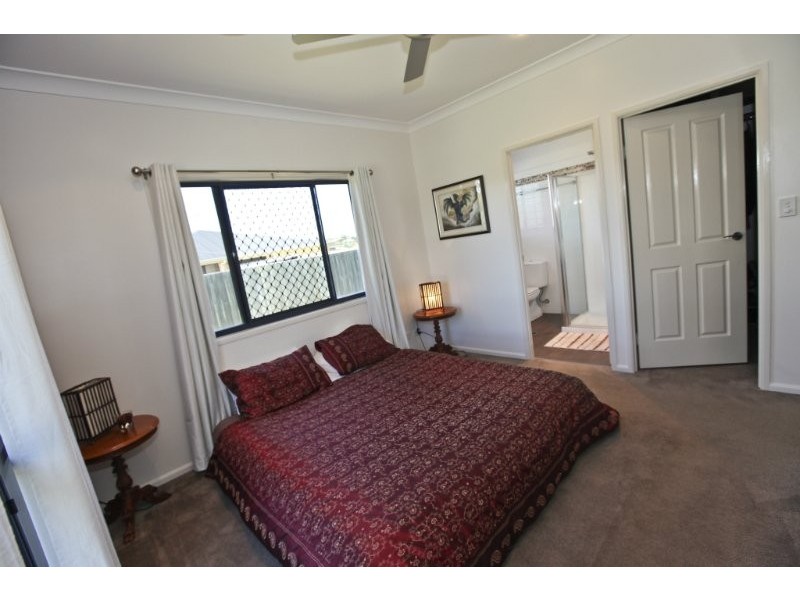 13 Parksville Drive, New Auckland QLD 4680