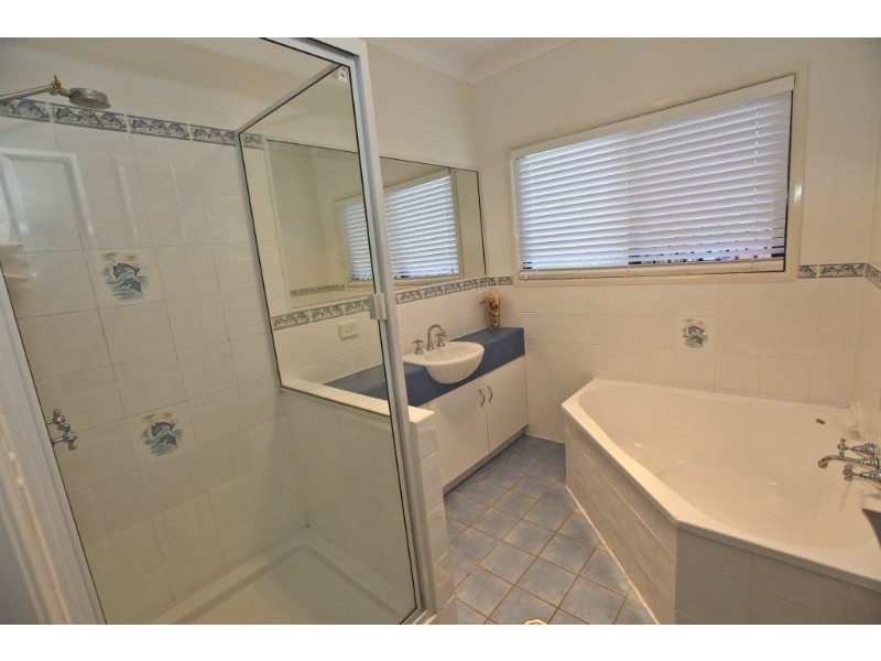 13 Parksville Drive, New Auckland QLD 4680