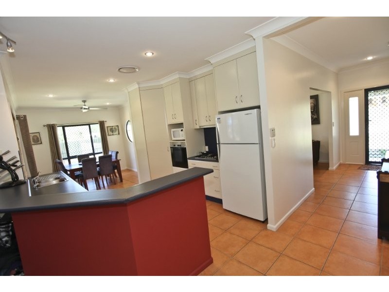 13 Parksville Drive, New Auckland QLD 4680