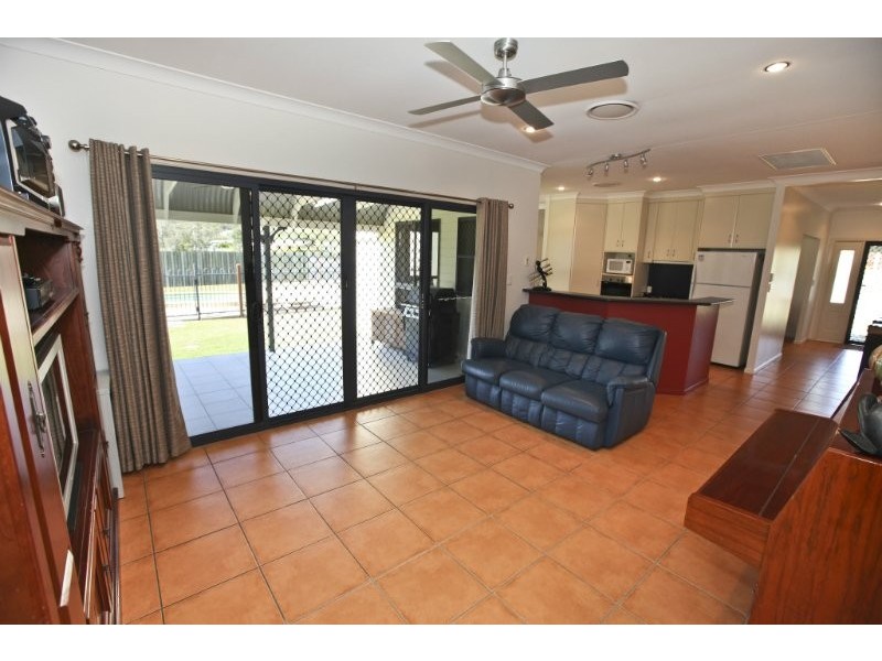 13 Parksville Drive, New Auckland QLD 4680