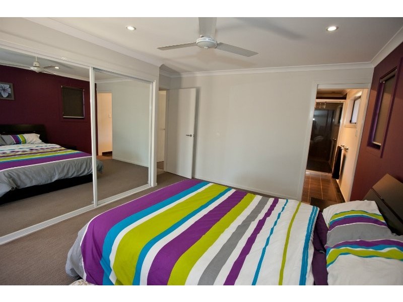 6 Spence Court, Kirkwood QLD 4680