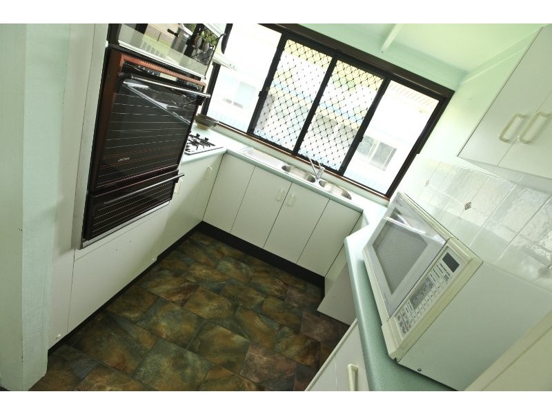 14 Allunga Drive, Glen Eden QLD 4680