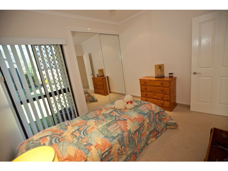 9 Creekwood Close, New Auckland QLD 4680