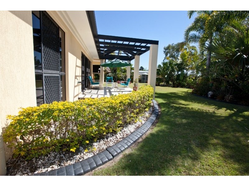 9 Creekwood Close, New Auckland QLD 4680