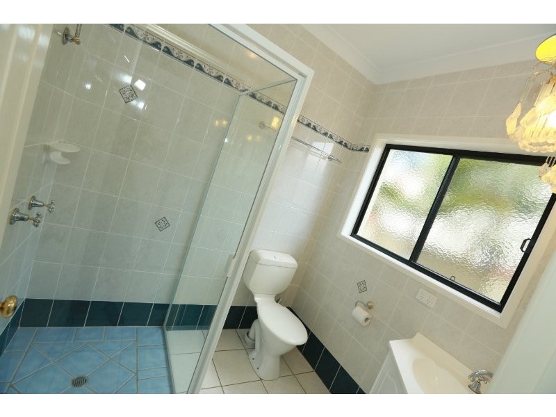 60 Katrina Boulevard, New Auckland QLD 4680