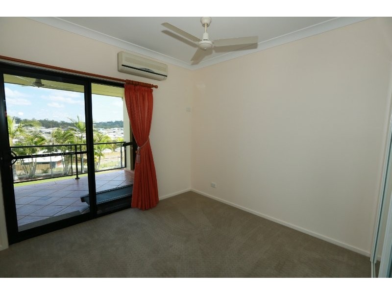 60 Katrina Boulevard, New Auckland QLD 4680