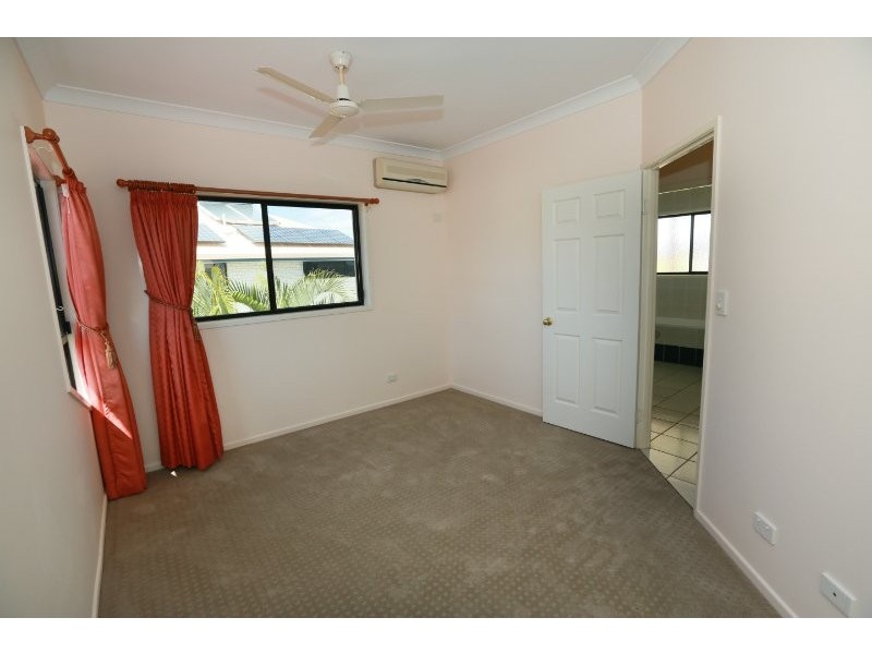 60 Katrina Boulevard, New Auckland QLD 4680