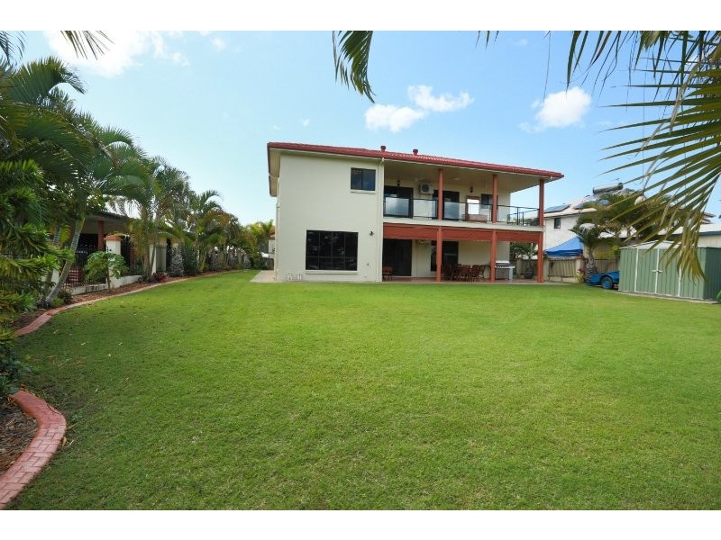 60 Katrina Boulevard, New Auckland QLD 4680