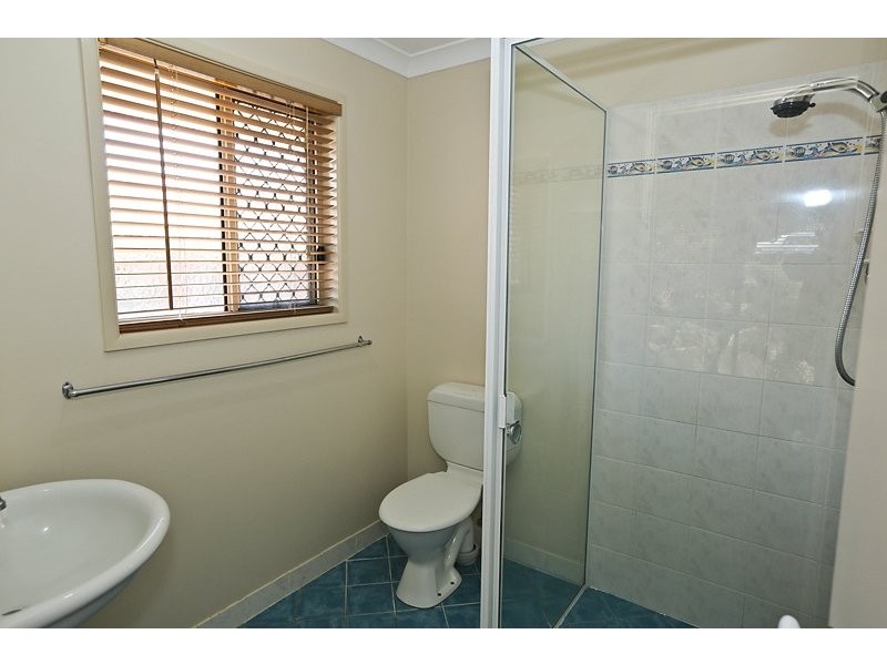 12 Deborah Street, Glen Eden QLD 4680