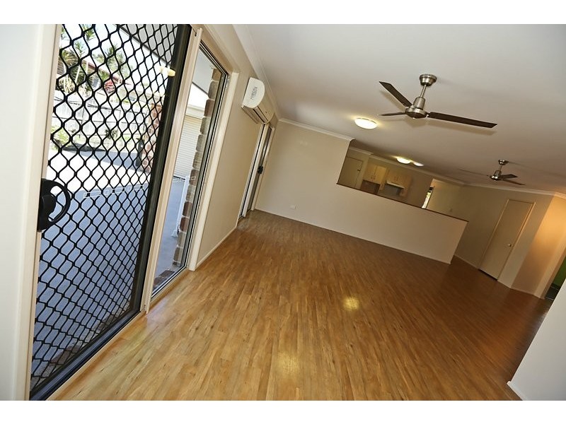 12 Deborah Street, Glen Eden QLD 4680