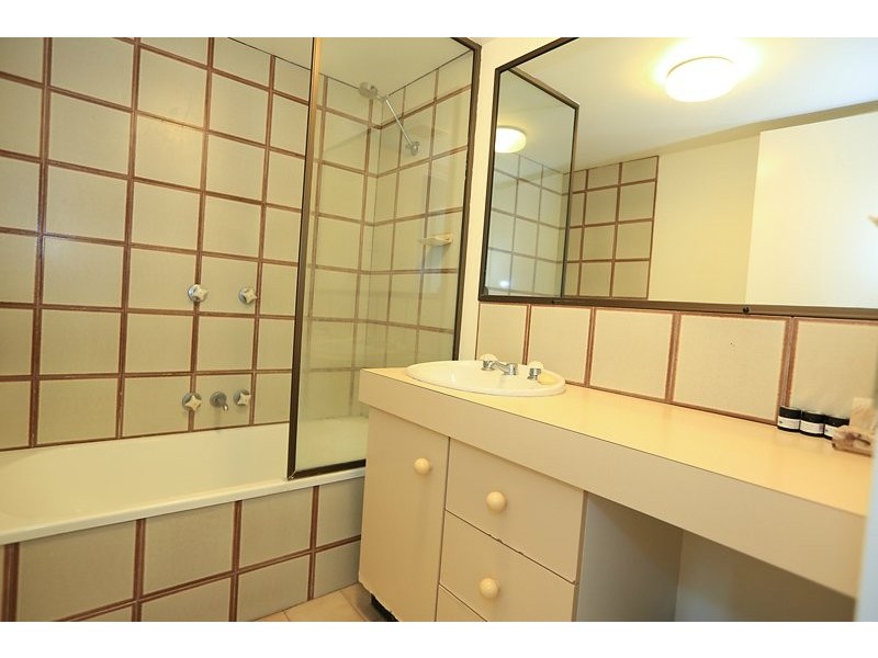 Unit 70 The Pines, 32/34 Kent Street, West Gladstone QLD 4680