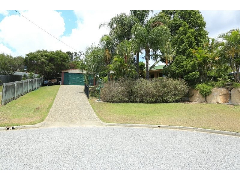 8 Kenneth Court, New Auckland QLD 4680