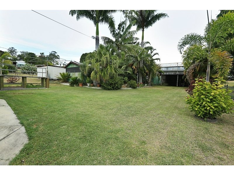 25 Gladstone Street, Mount Larcom QLD 4695