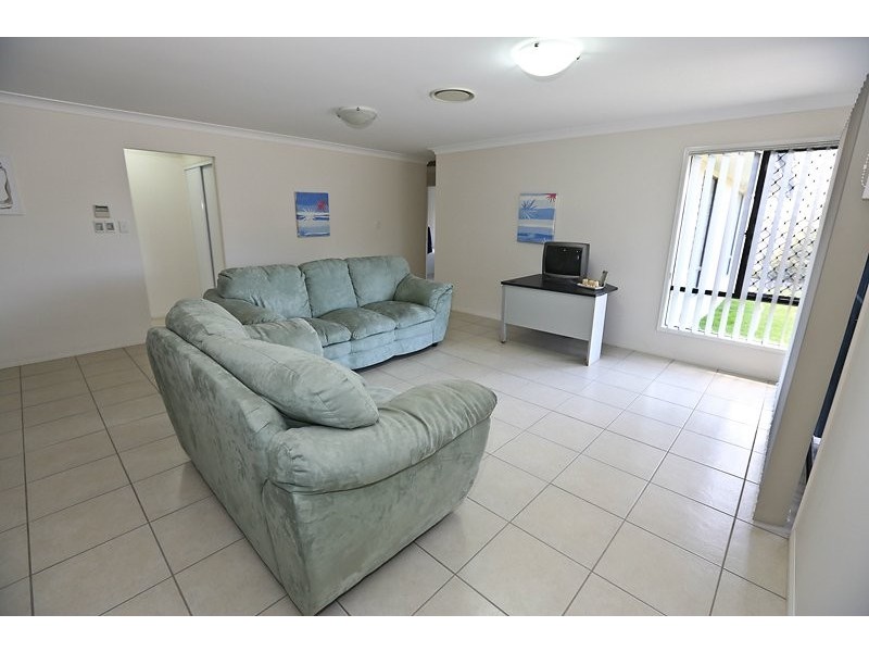 4 Christian Court, Glen Eden QLD 4680